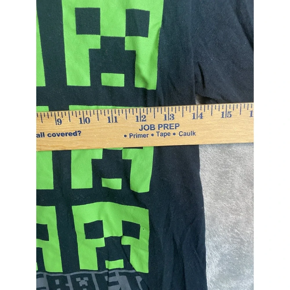 Mojang Studios Youth Large Minecraft Creeper Black T-Shirt